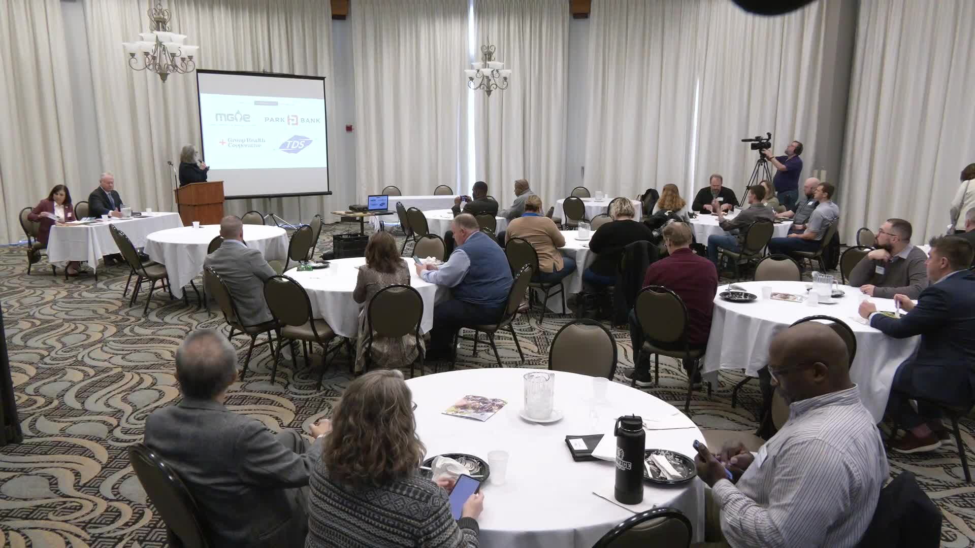 Thumbnail image for Fitchburg Focus Lunch - Mayoral Candidate Forum 3-7-23